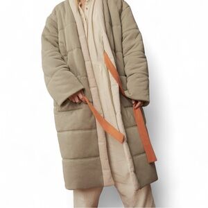 Homecoat by OFFHOURS